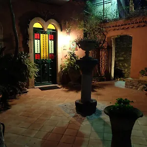 Nettuno 2*, Taormina Italy
